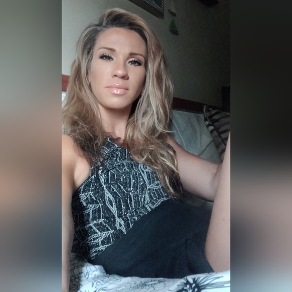 Meet your Posher, Lindsay - Picture 4 of 10